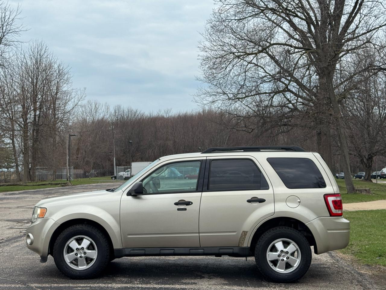 Ford Escape XLT FWD 2012