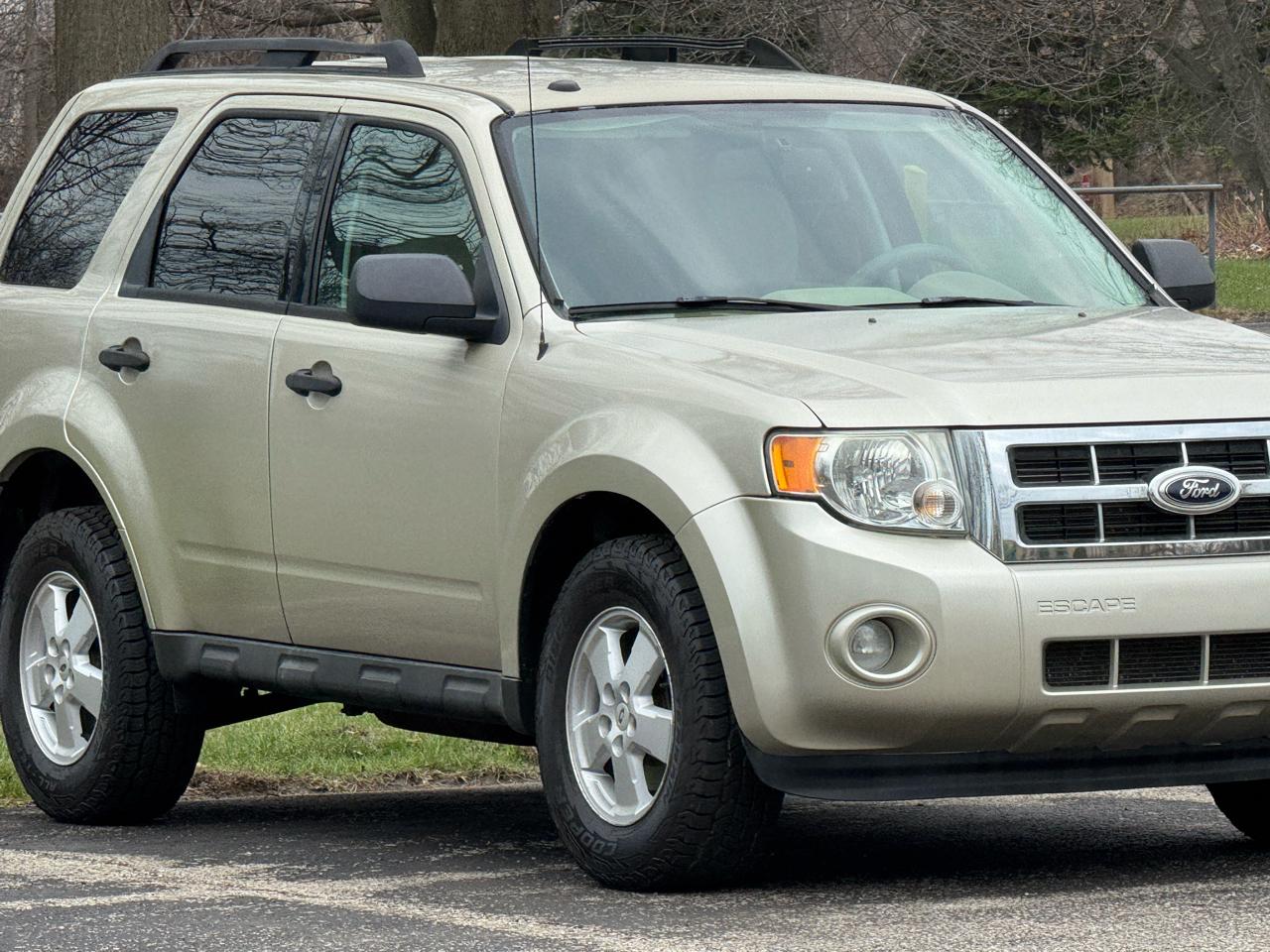 Ford Escape XLT FWD 2012