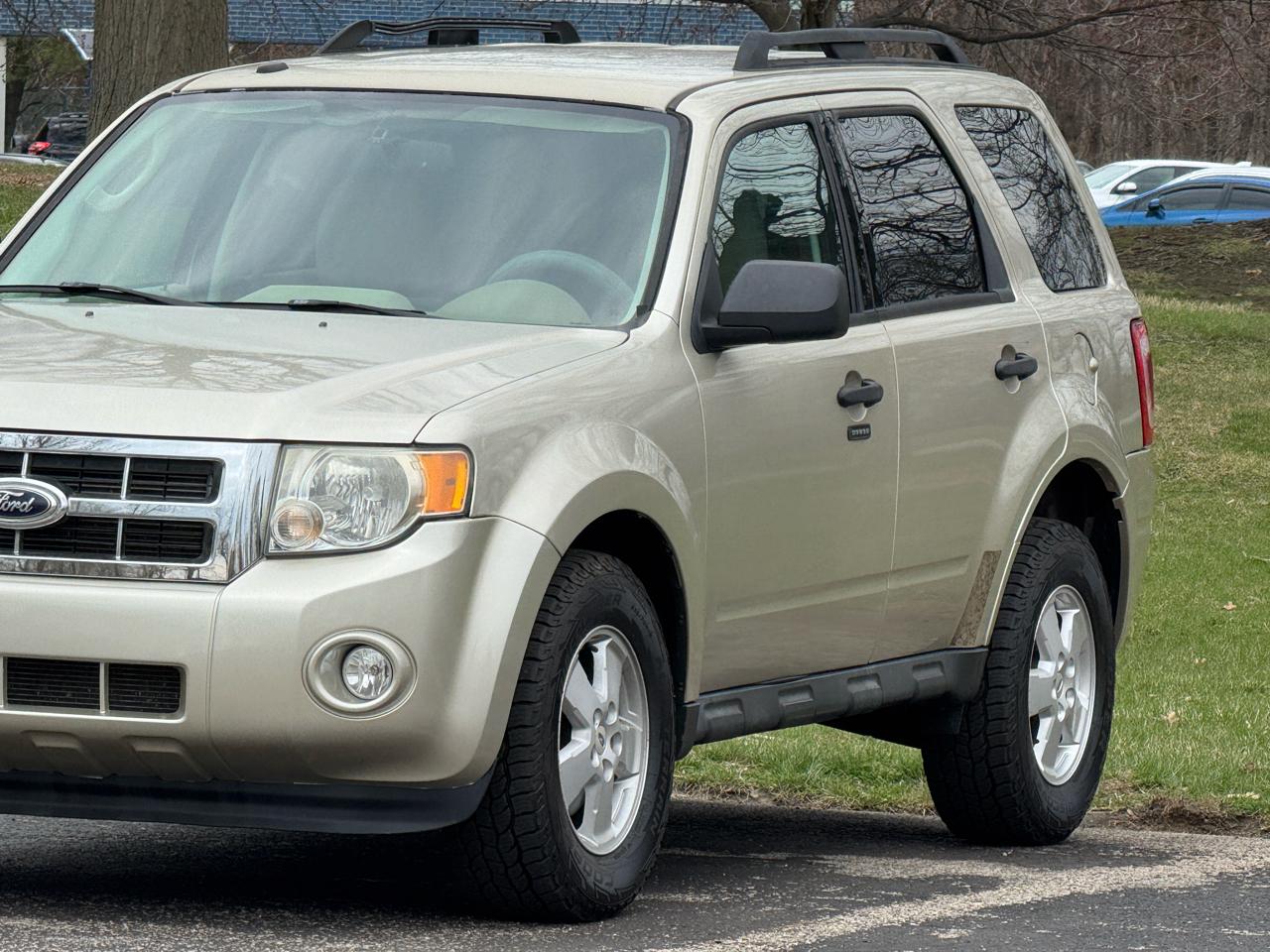 Ford Escape XLT FWD 2012