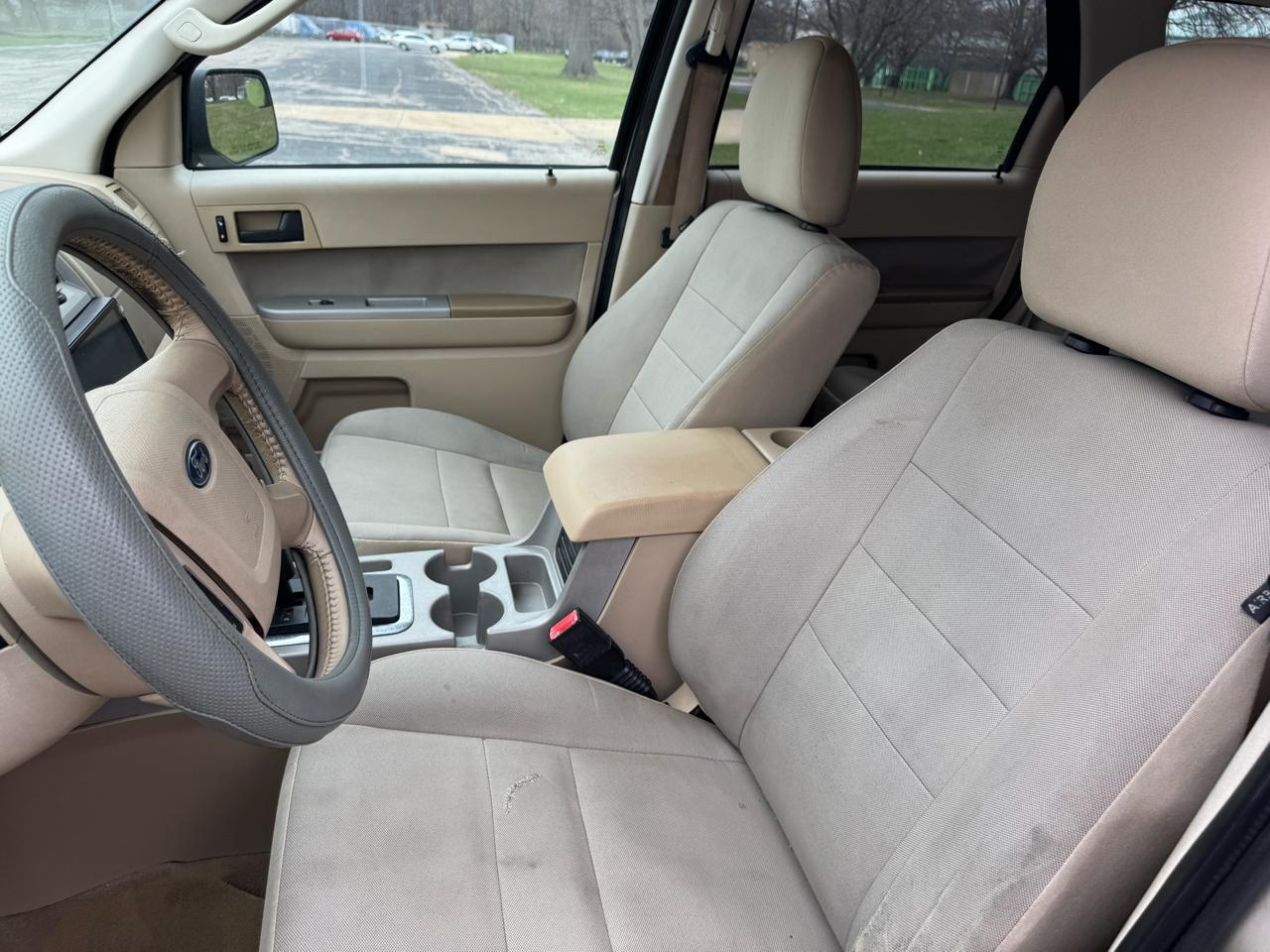 Ford Escape XLT FWD 2012