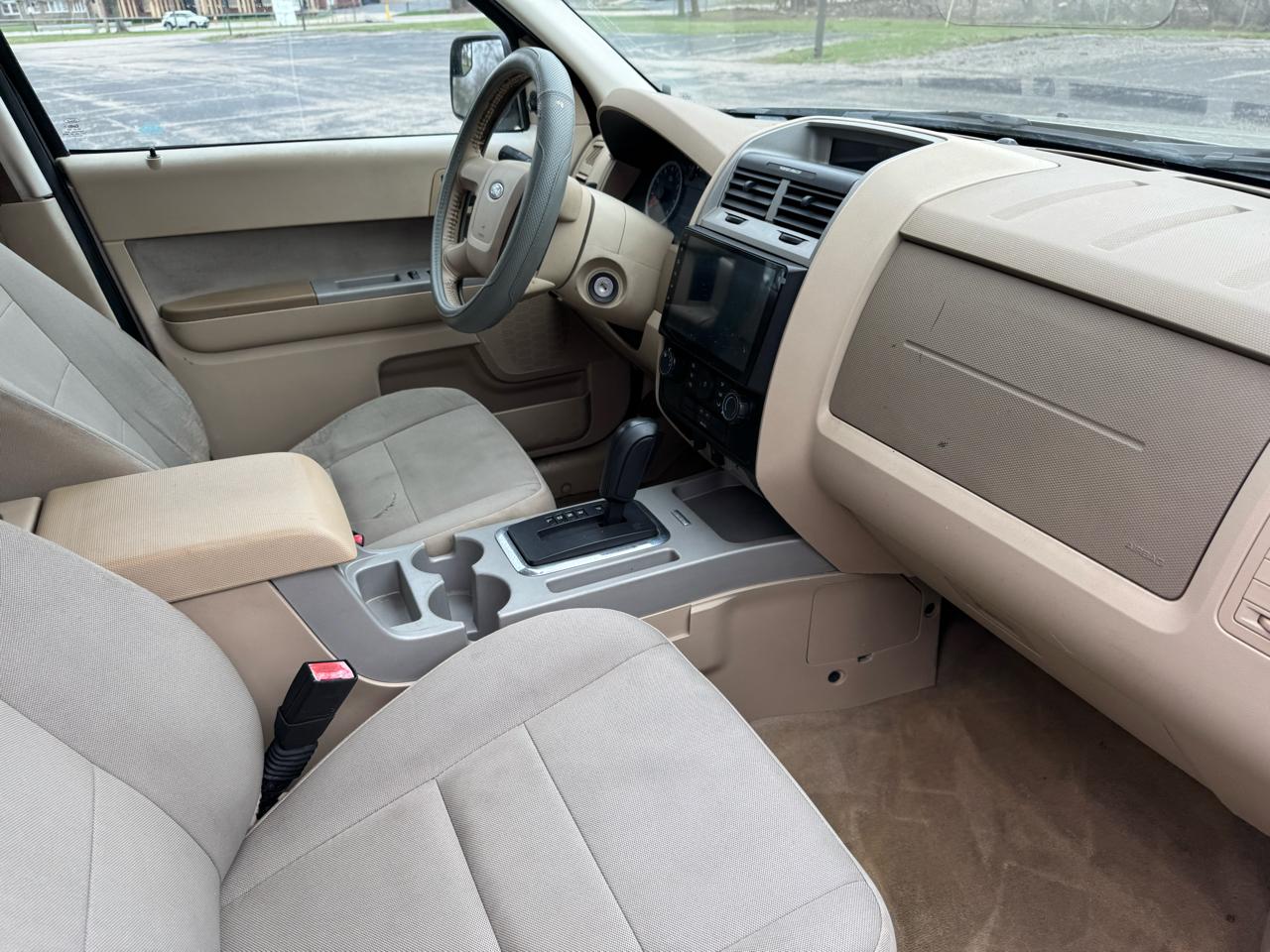 Ford Escape XLT FWD 2012