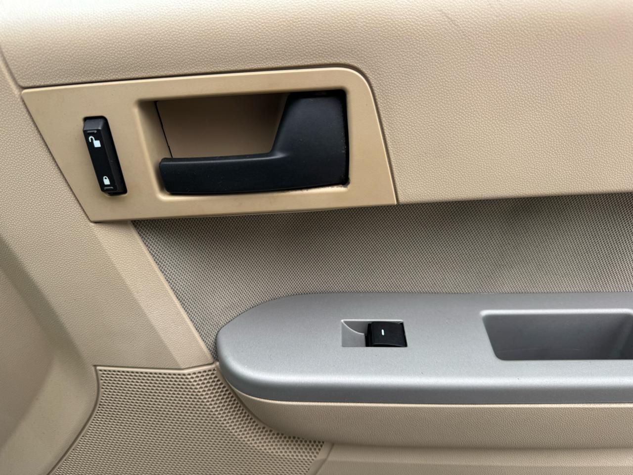 Ford Escape XLT FWD 2012