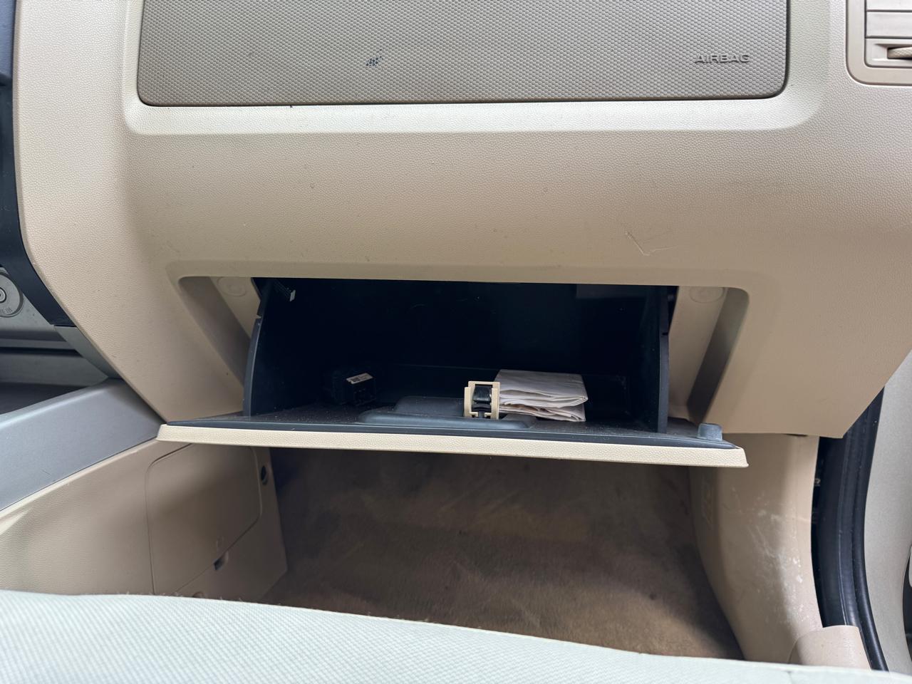 Ford Escape XLT FWD 2012