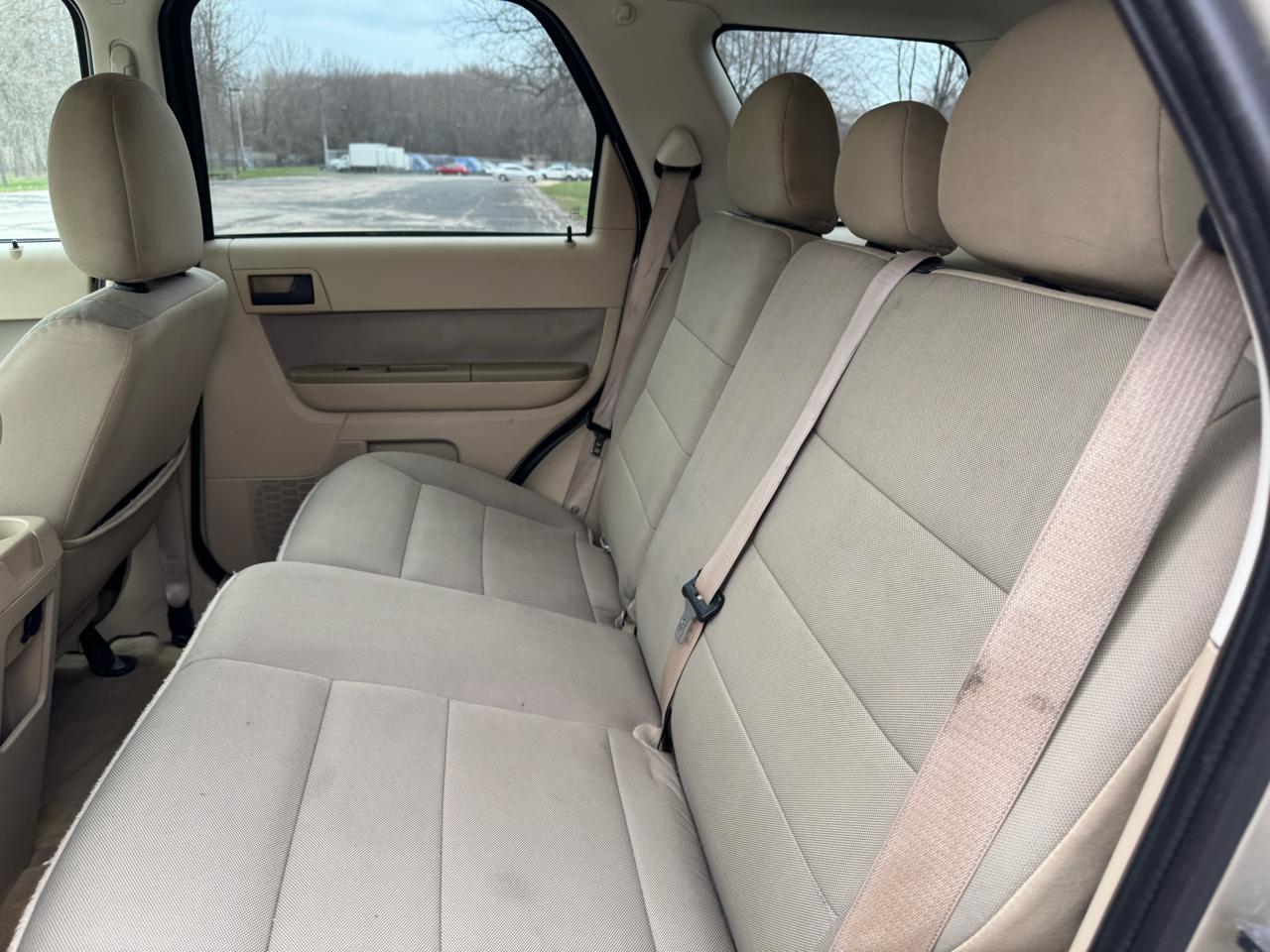 Ford Escape XLT FWD 2012