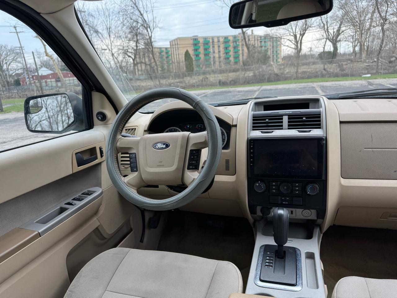 Ford Escape XLT FWD 2012