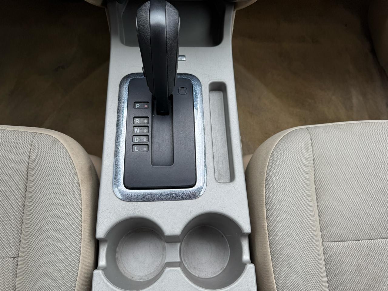 Ford Escape XLT FWD 2012