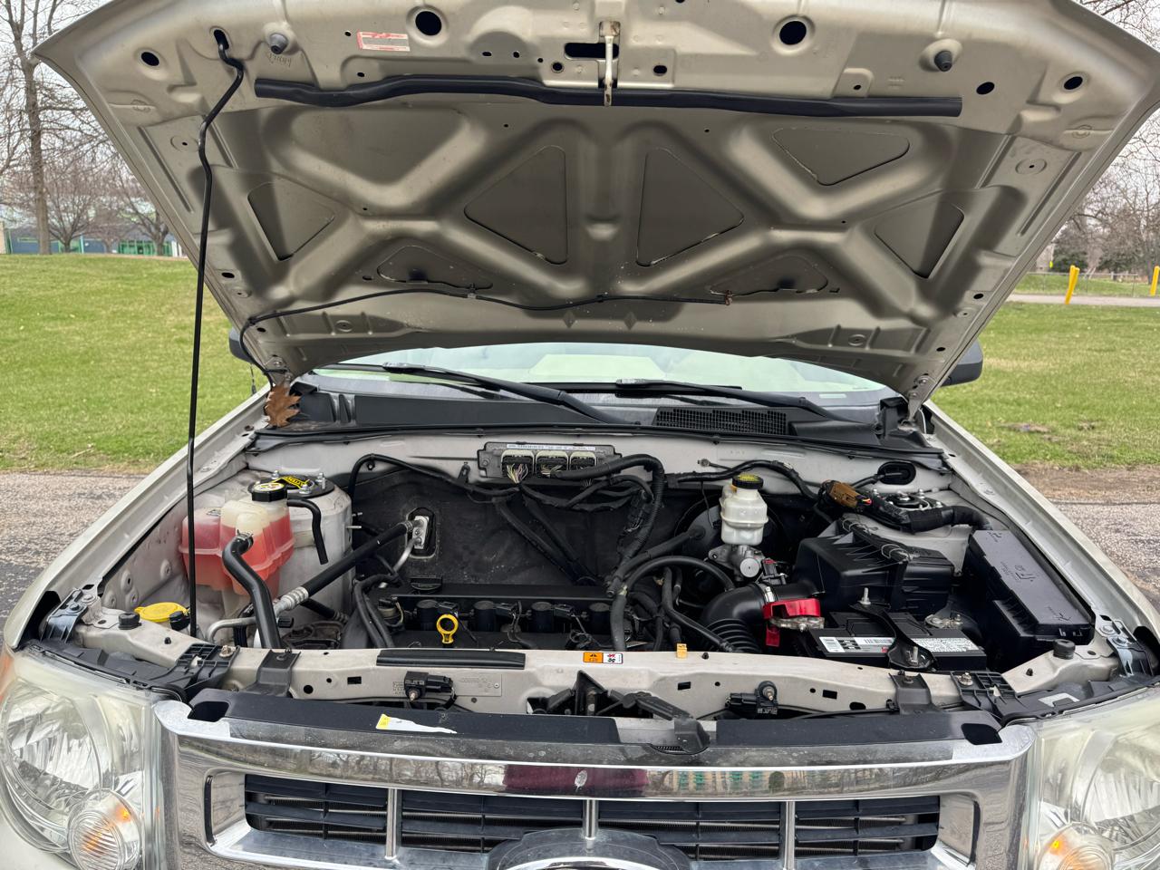 Ford Escape XLT FWD 2012