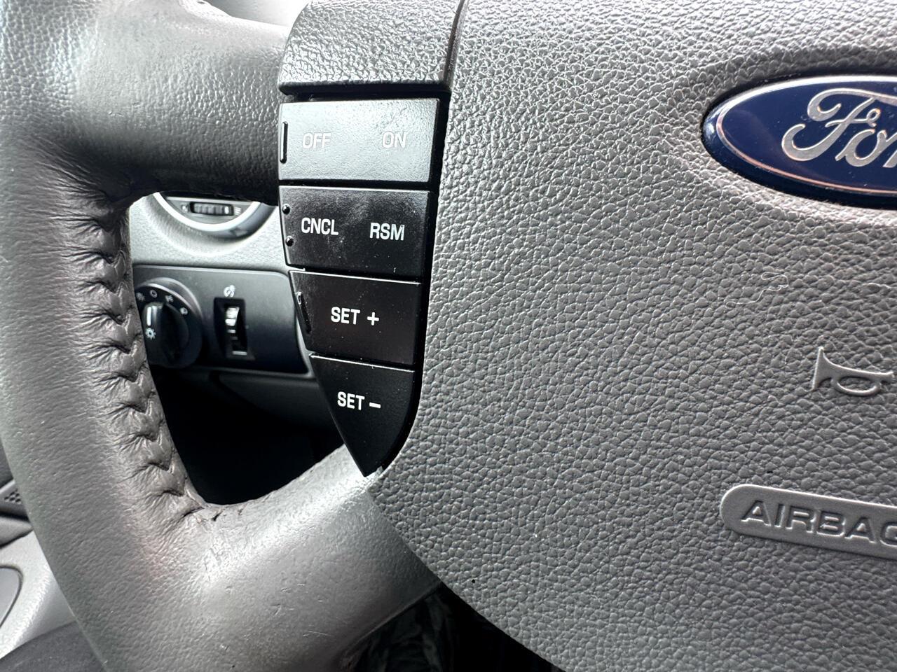 Ford Freestyle SEL 2006