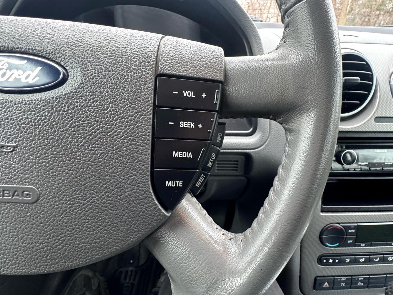 Ford Freestyle SEL 2006