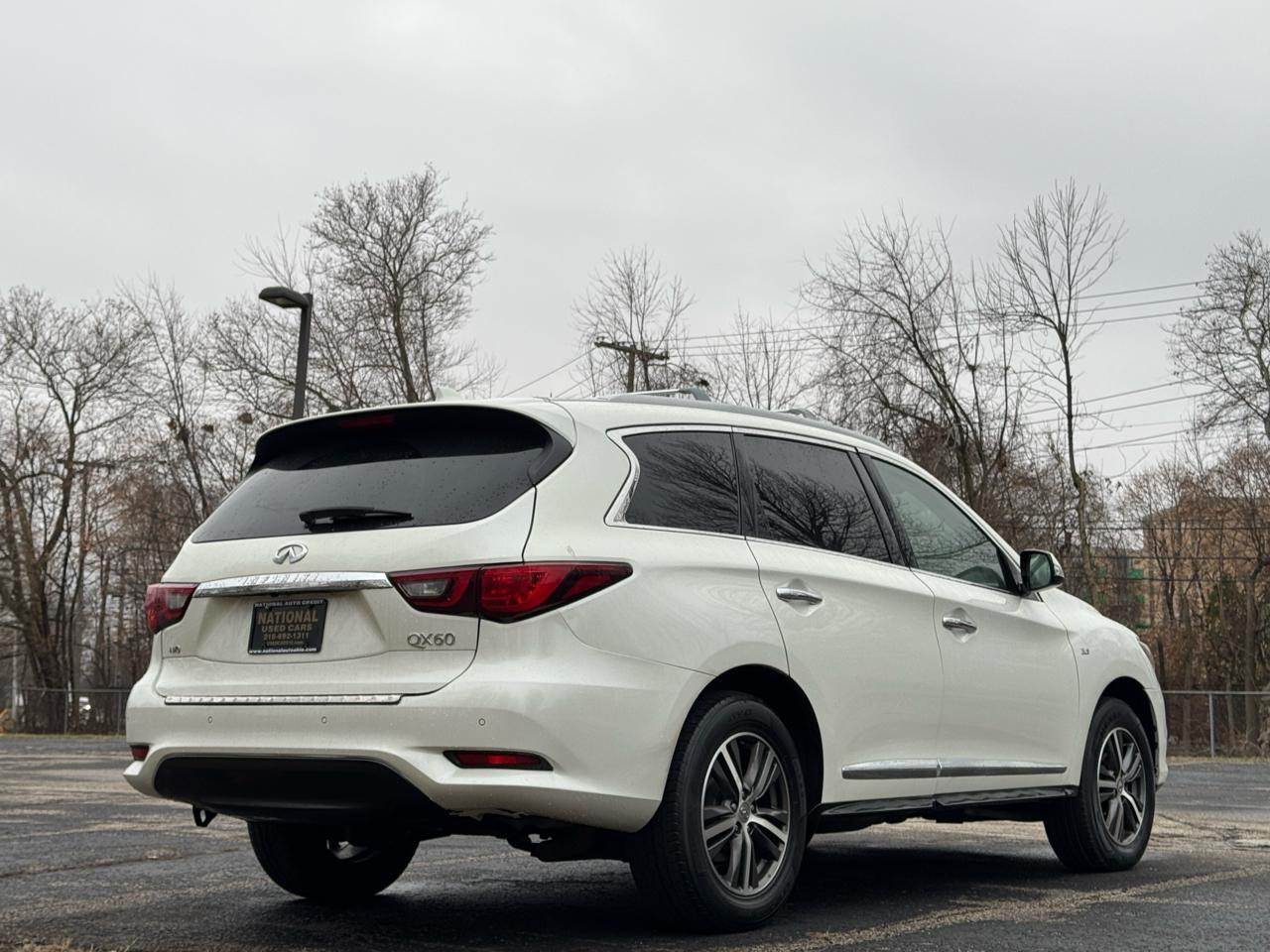 Infiniti QX60 LUXE AWD 2019