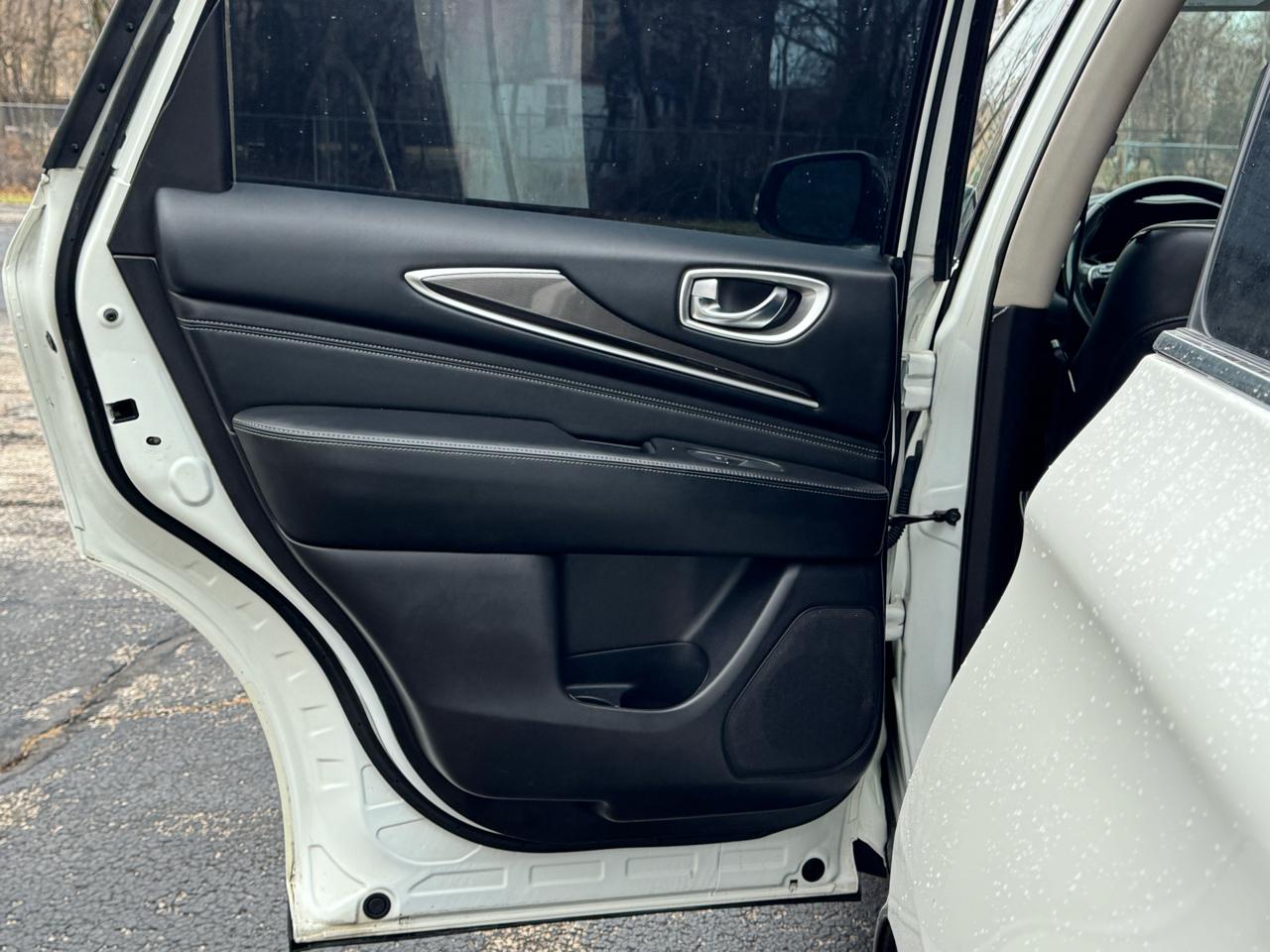 Infiniti QX60 LUXE AWD 2019