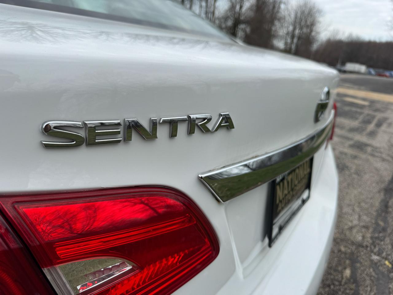 Nissan Sentra S CVT 2018