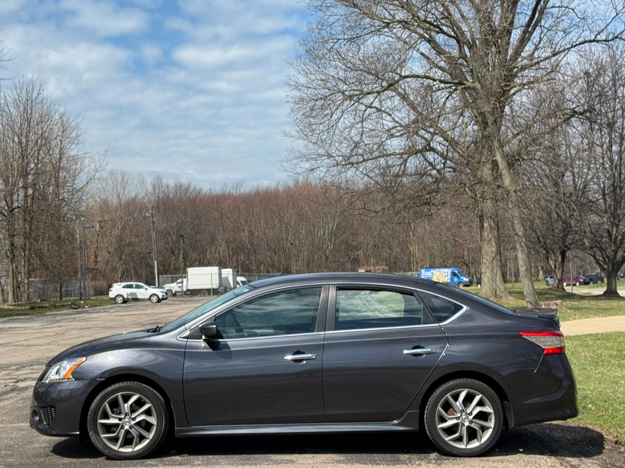 Nissan Sentra SR 4D Sedan 2013