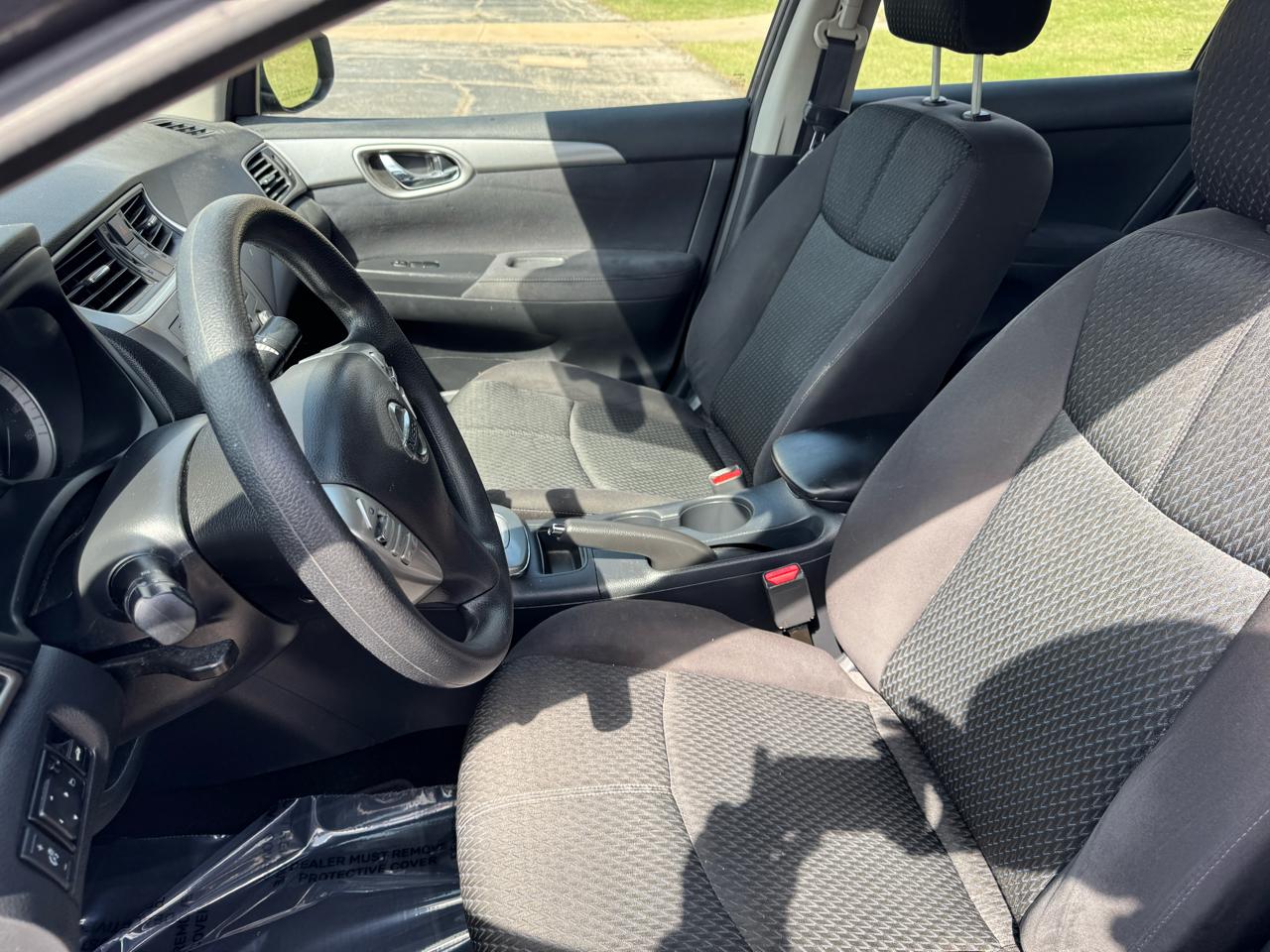 Nissan Sentra SR 4D Sedan 2013