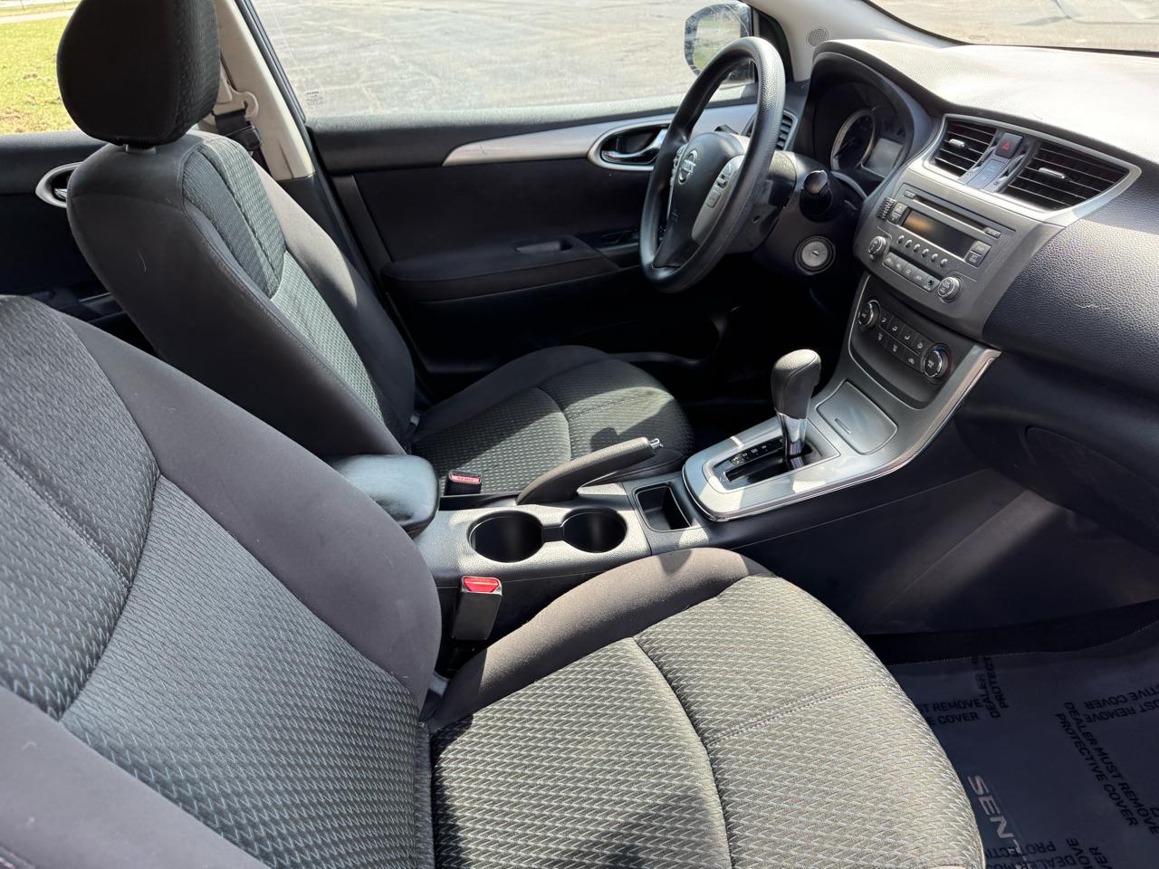 Nissan Sentra SR 4D Sedan 2013