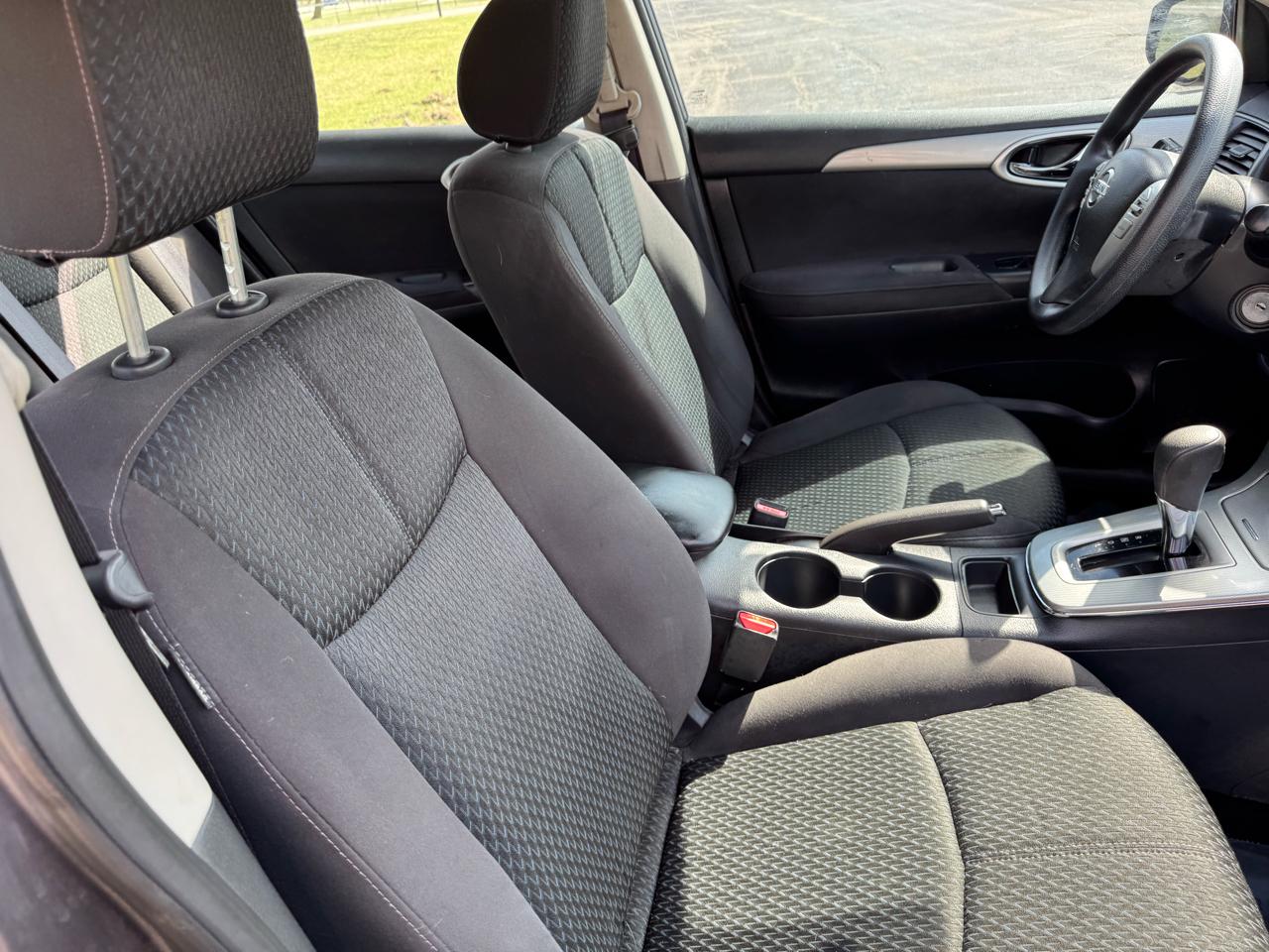 Nissan Sentra SR 4D Sedan 2013