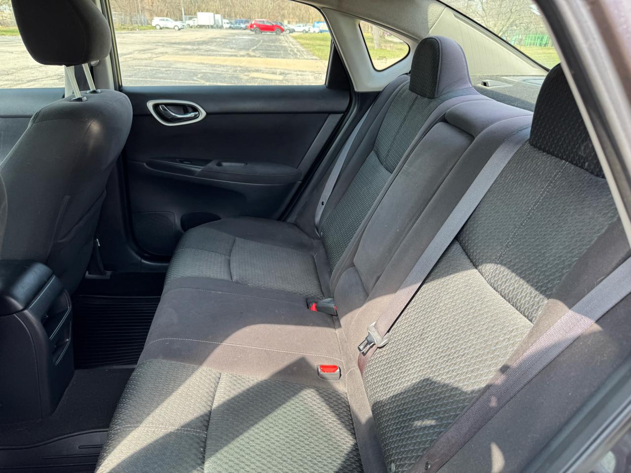 Nissan Sentra SR 4D Sedan 2013