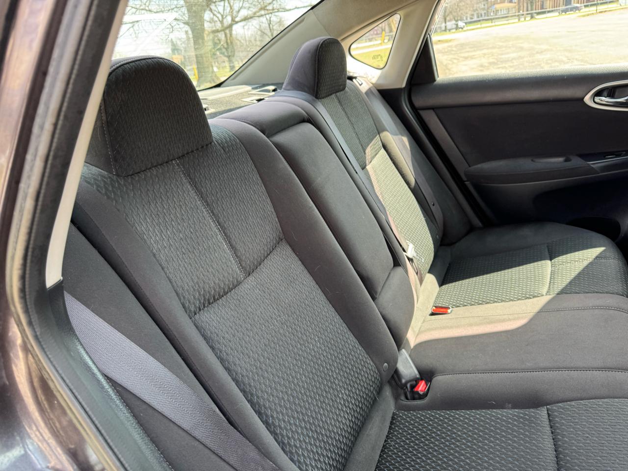 Nissan Sentra SR 4D Sedan 2013