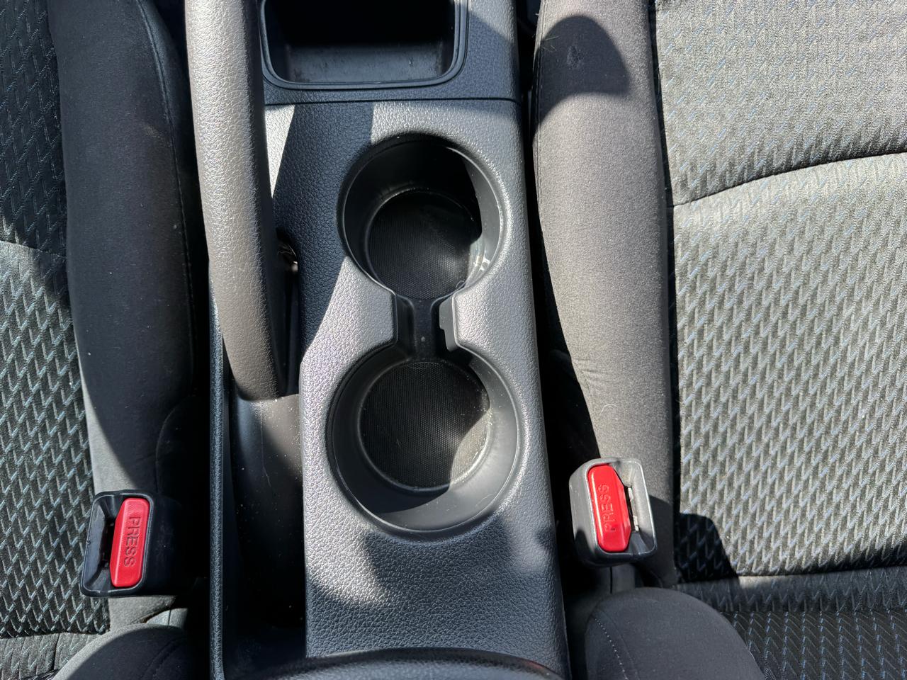 Nissan Sentra SR 4D Sedan 2013