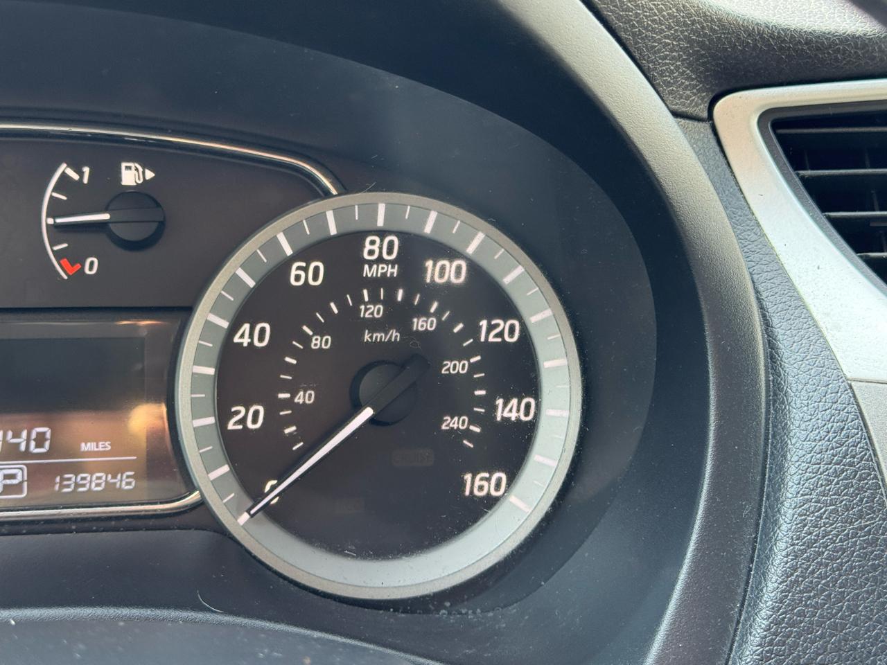 Nissan Sentra SR 4D Sedan 2013