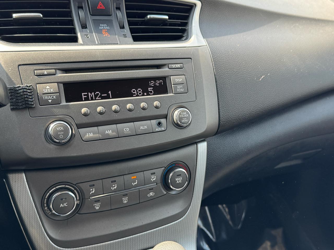 Nissan Sentra SR 4D Sedan 2013