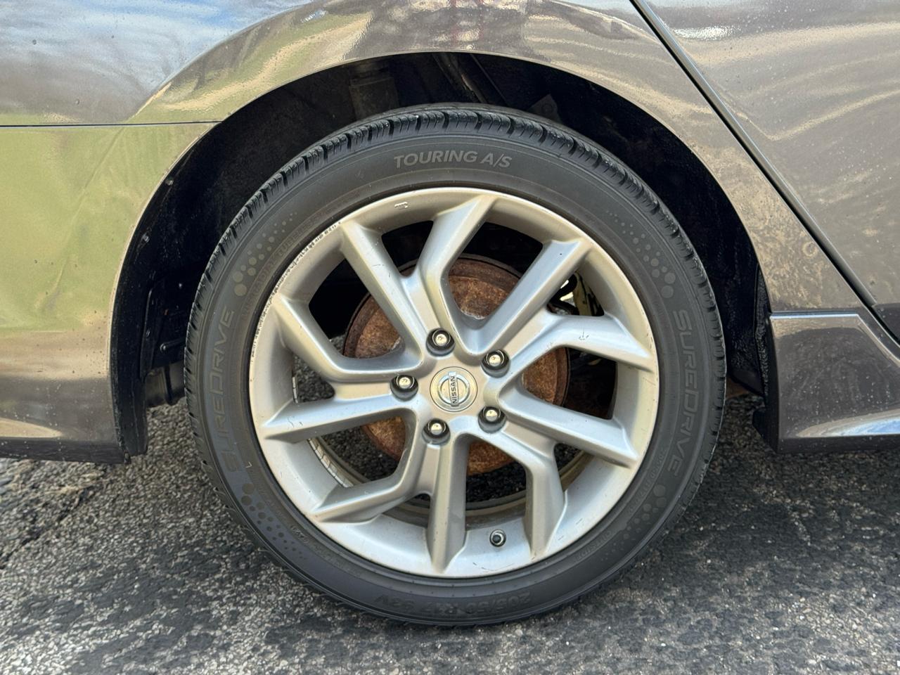 Nissan Sentra SR 4D Sedan 2013