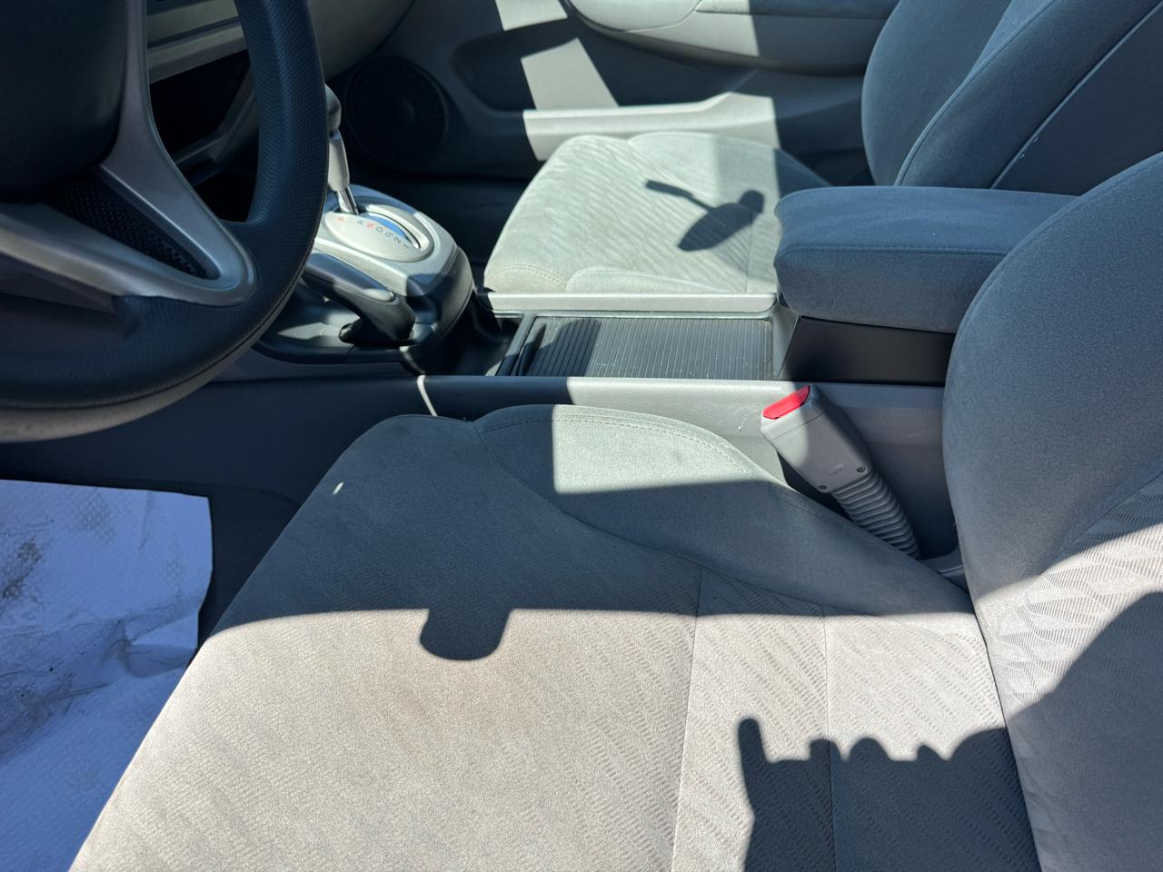 Honda Civic LX Coupe 5-Speed AT 2010