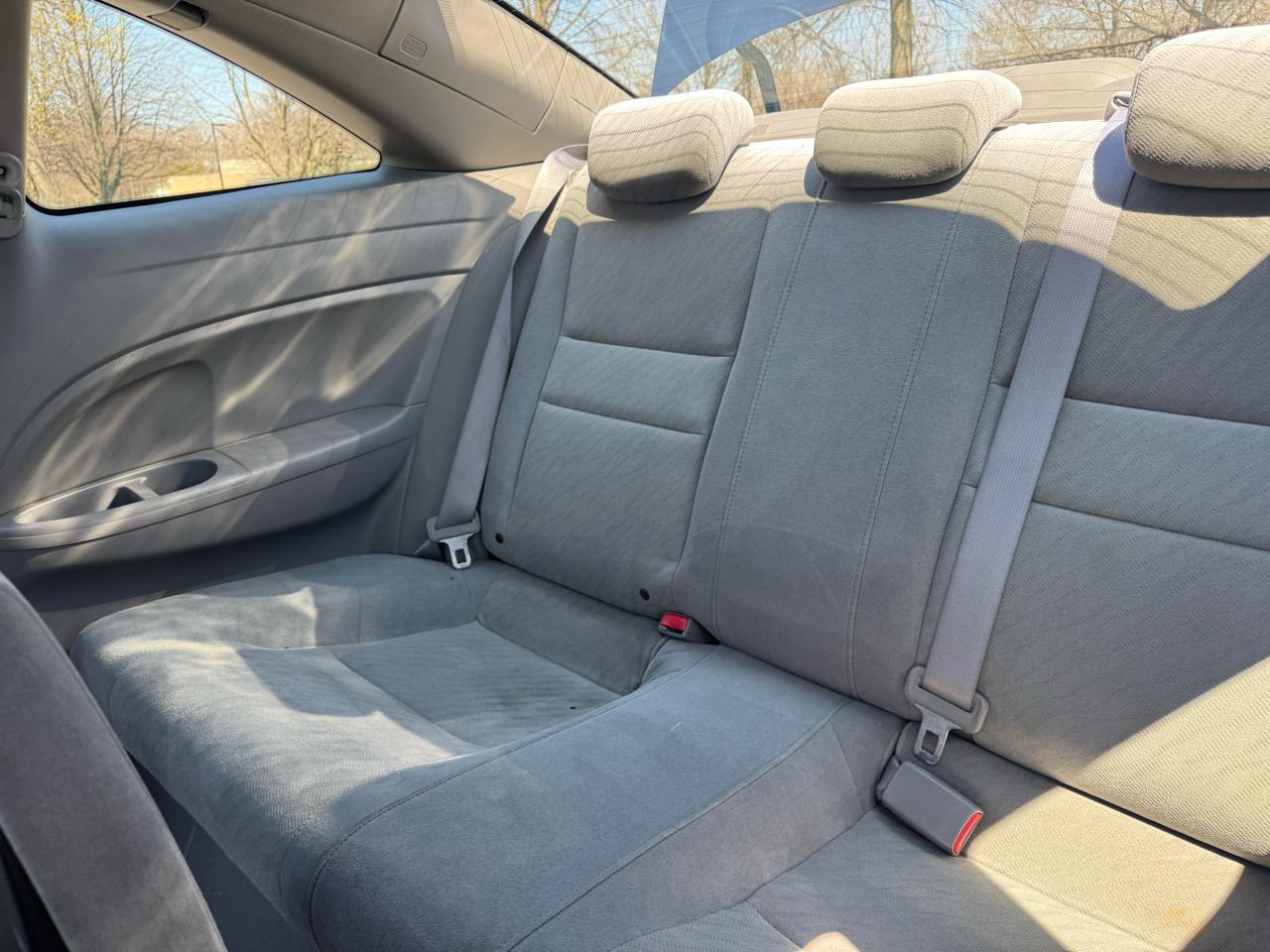 Honda Civic LX Coupe 5-Speed AT 2010