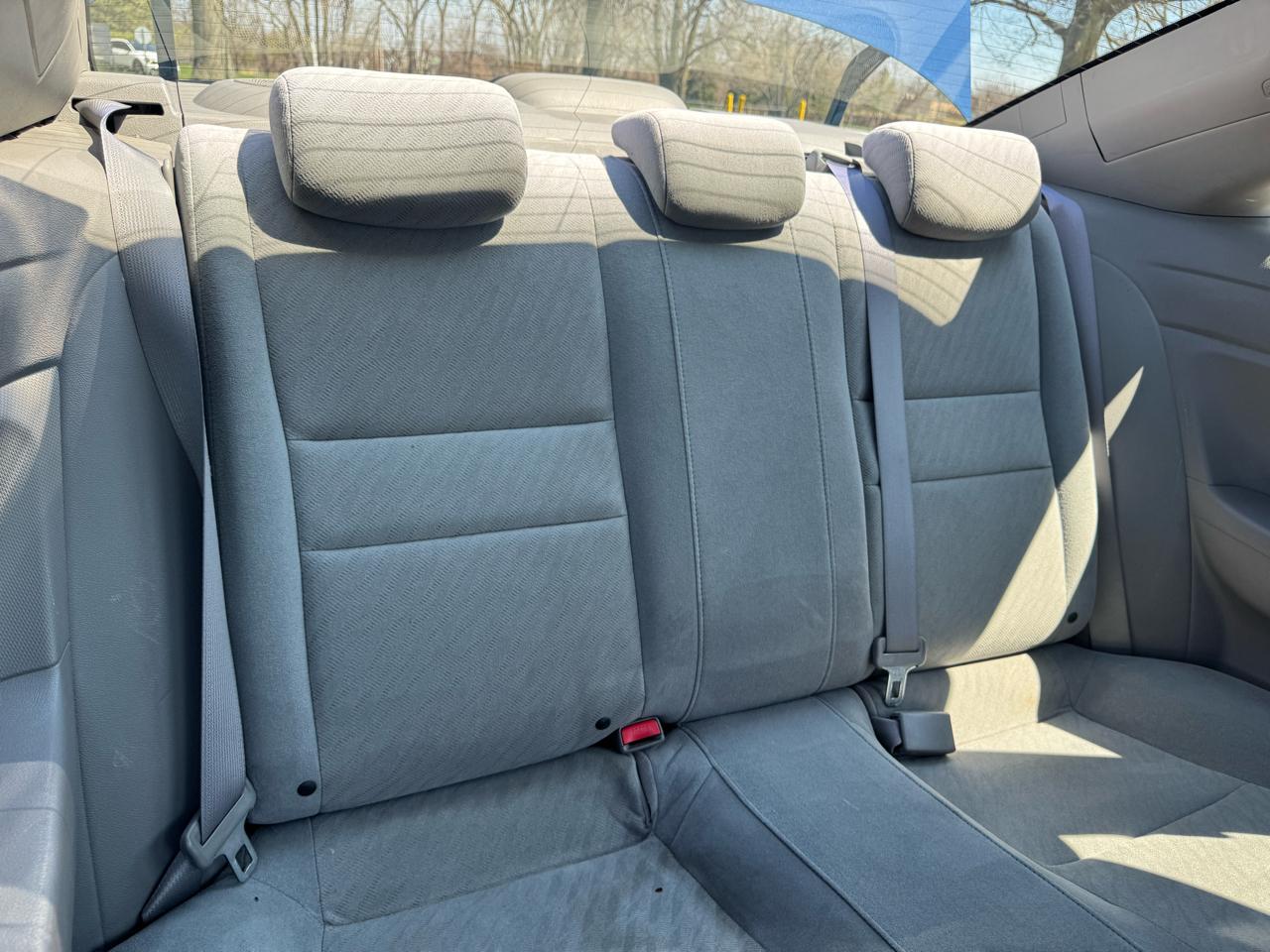 Honda Civic LX Coupe 5-Speed AT 2010