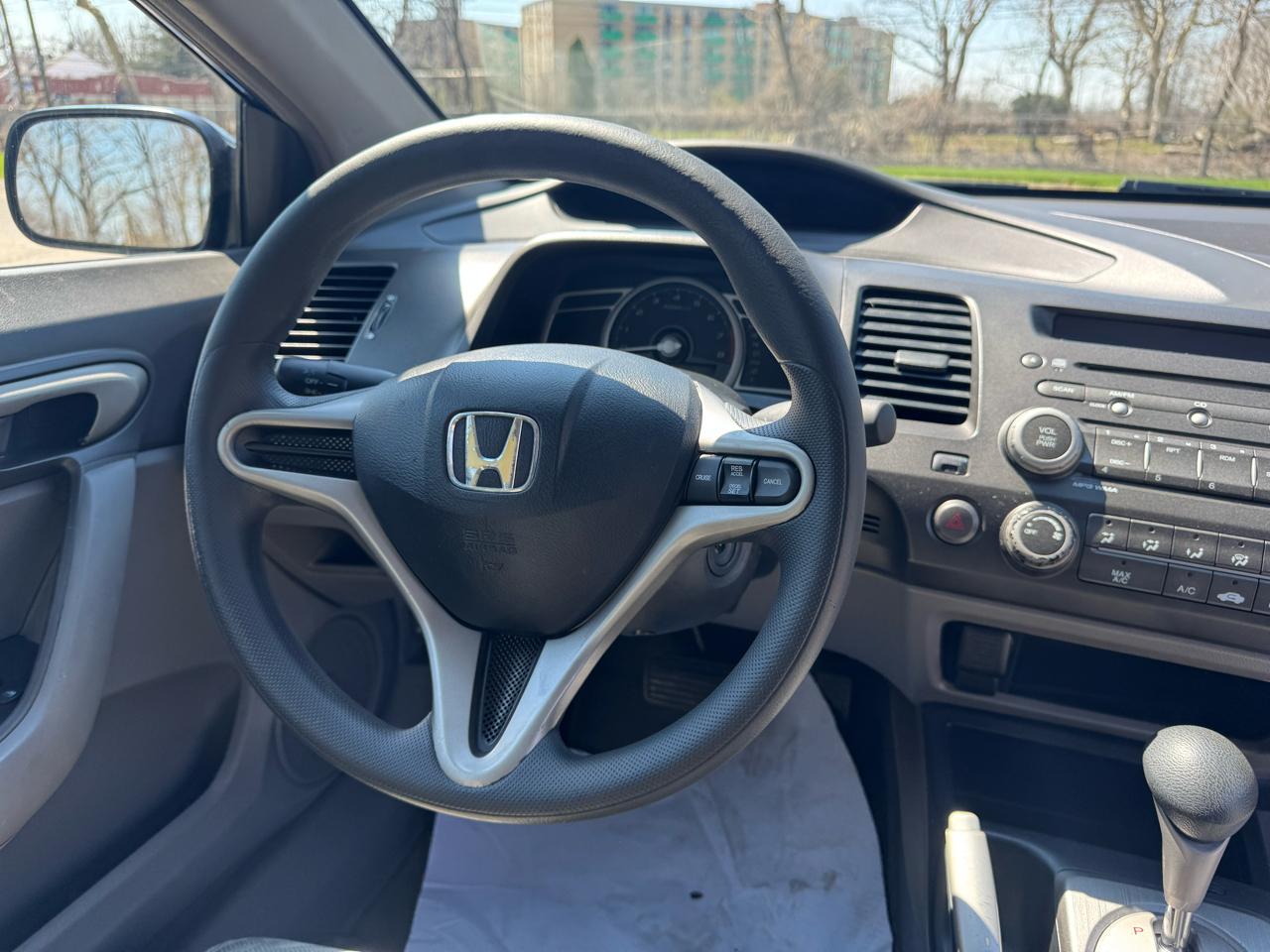 Honda Civic LX Coupe 5-Speed AT 2010