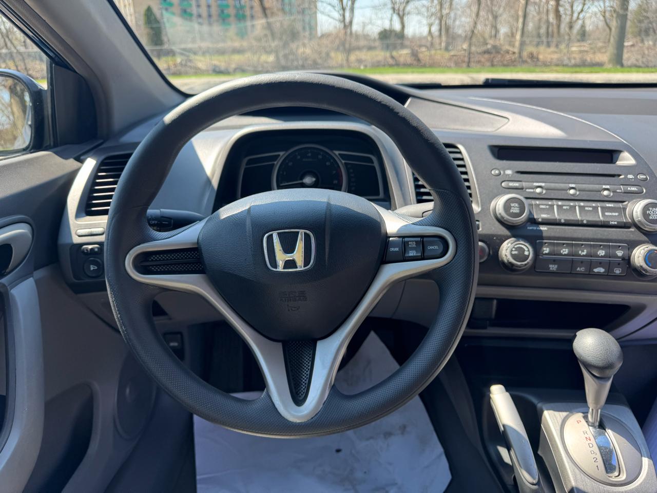 Honda Civic LX Coupe 5-Speed AT 2010