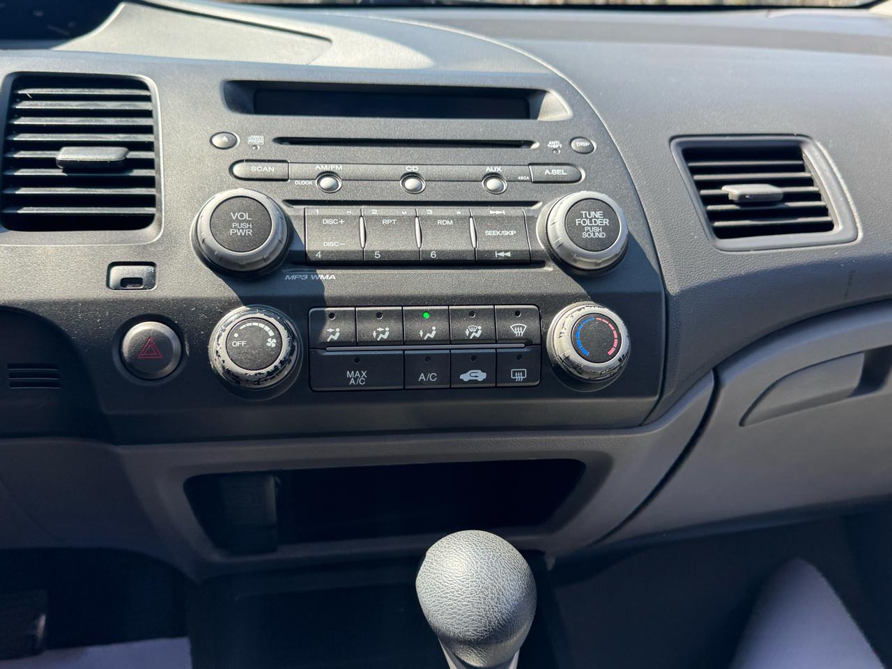 Honda Civic LX Coupe 5-Speed AT 2010