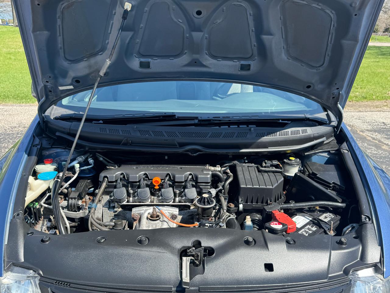 Honda Civic LX Coupe 5-Speed AT 2010