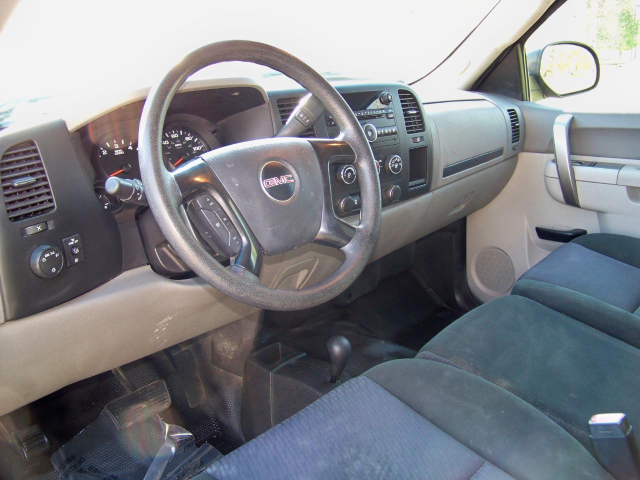 GMC Sierra 1500 Work Truck Long Box 4WD 2012