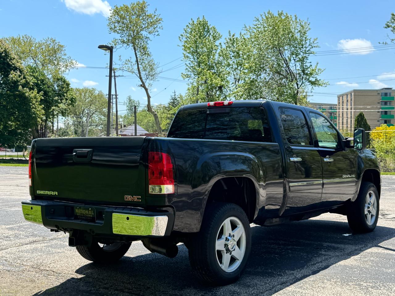 GMC Sierra 2500HD Denali Crew Cab 4WD 2011