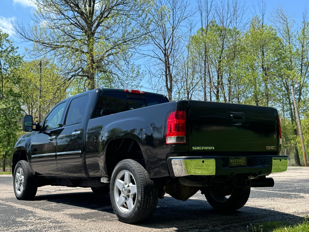 GMC Sierra 2500HD Denali Crew Cab 4WD 2011