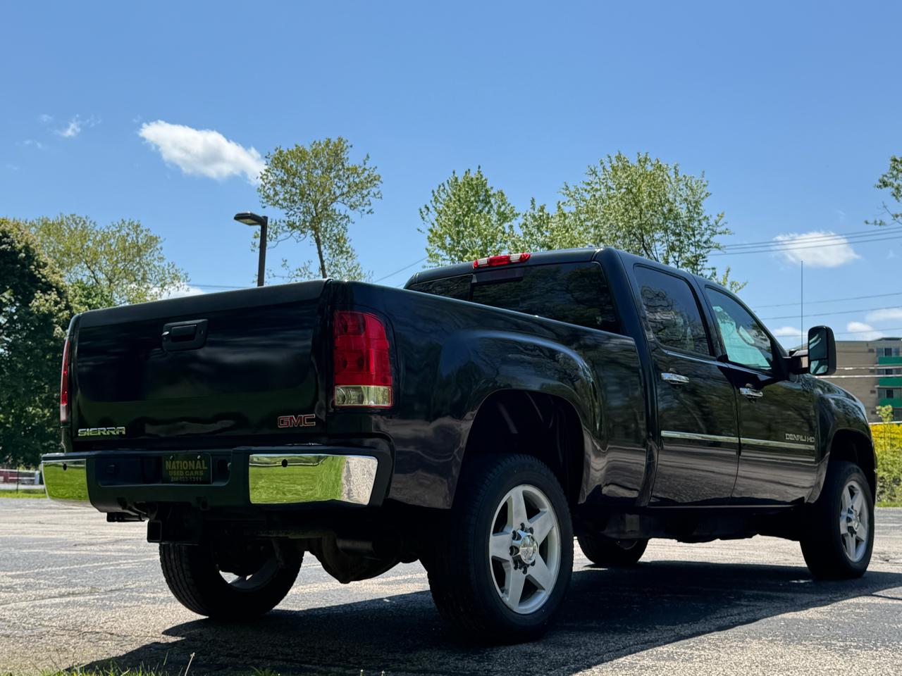 GMC Sierra 2500HD Denali Crew Cab 4WD 2011