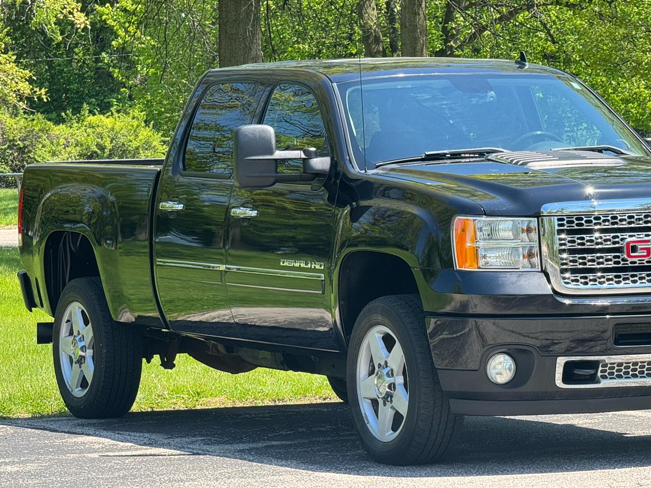 GMC Sierra 2500HD Denali Crew Cab 4WD 2011