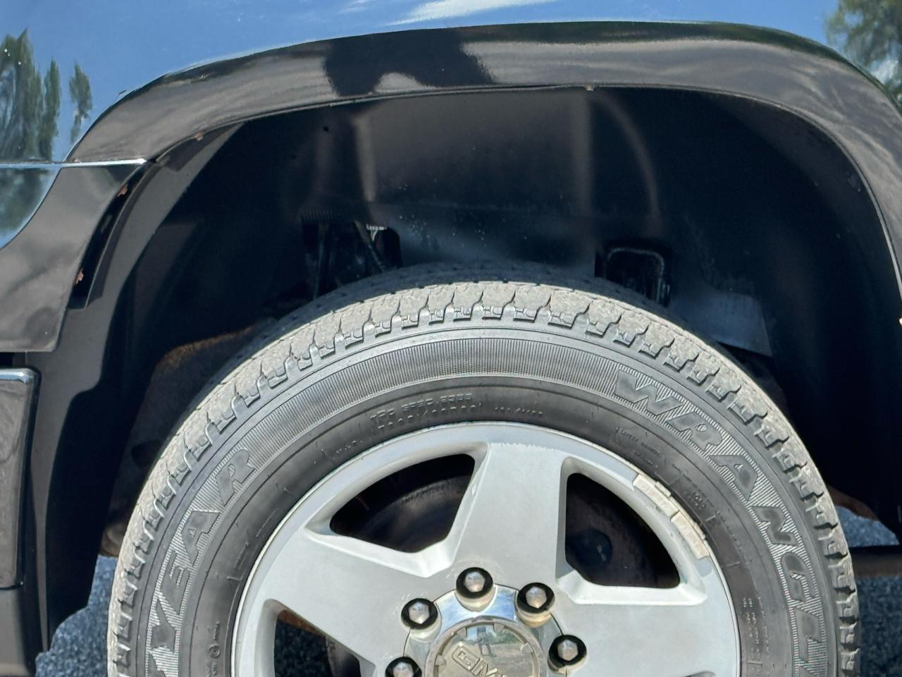 GMC Sierra 2500HD Denali Crew Cab 4WD 2011