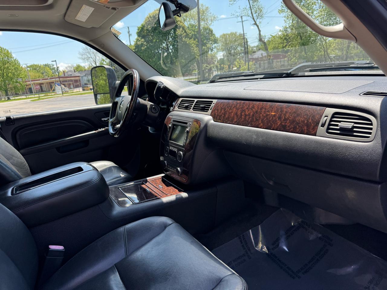 GMC Sierra 2500HD Denali Crew Cab 4WD 2011