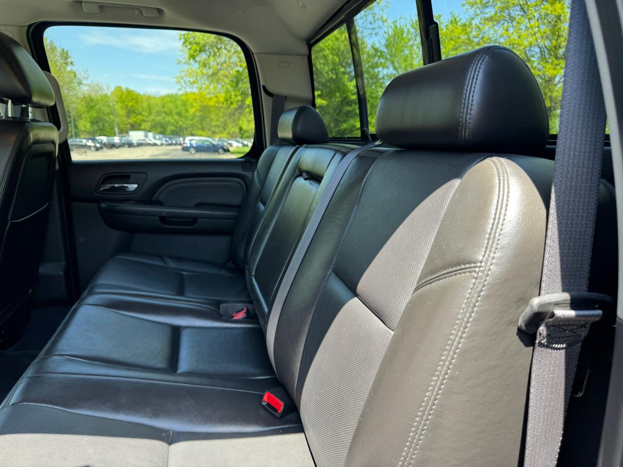GMC Sierra 2500HD Denali Crew Cab 4WD 2011