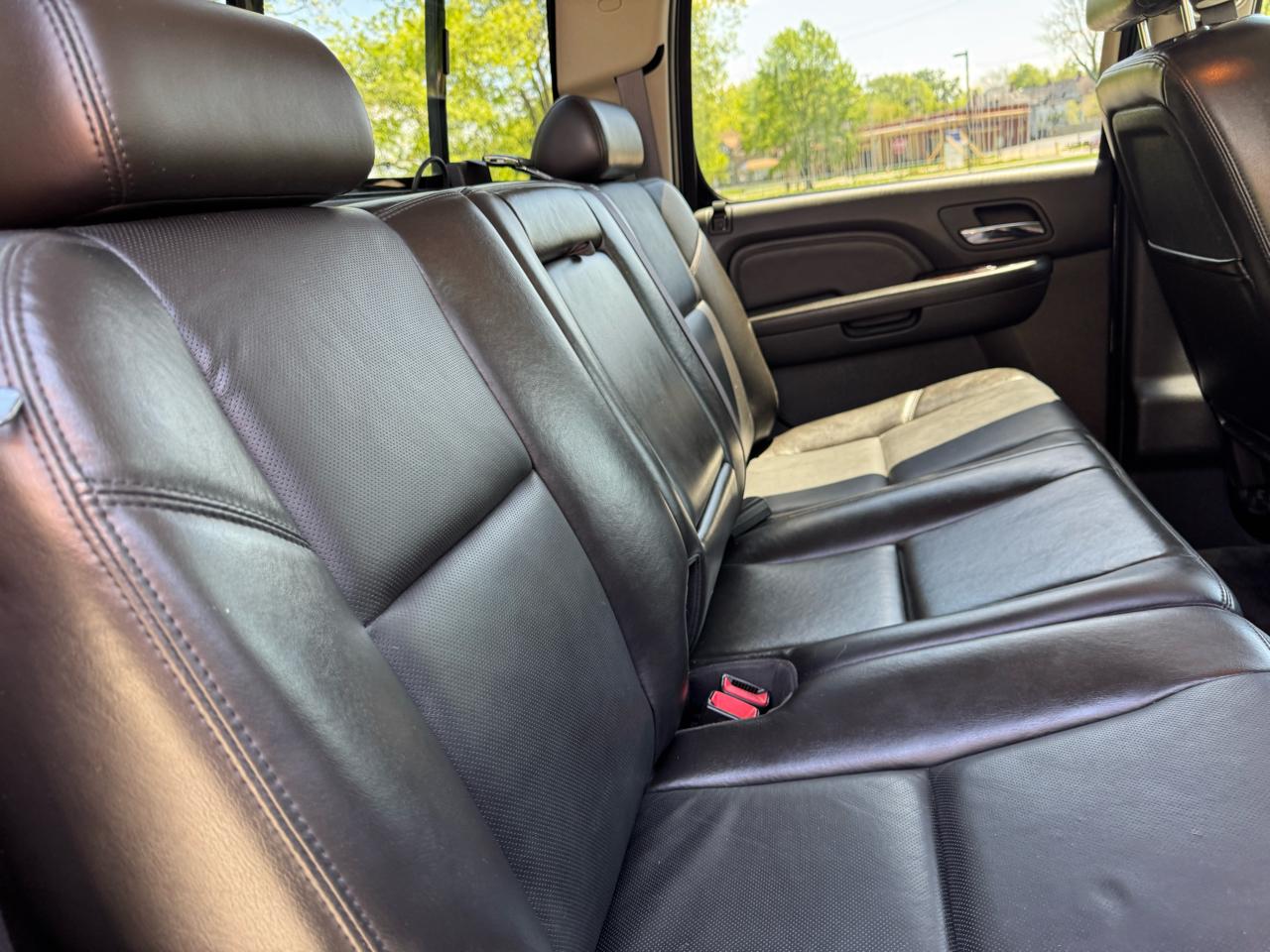 GMC Sierra 2500HD Denali Crew Cab 4WD 2011