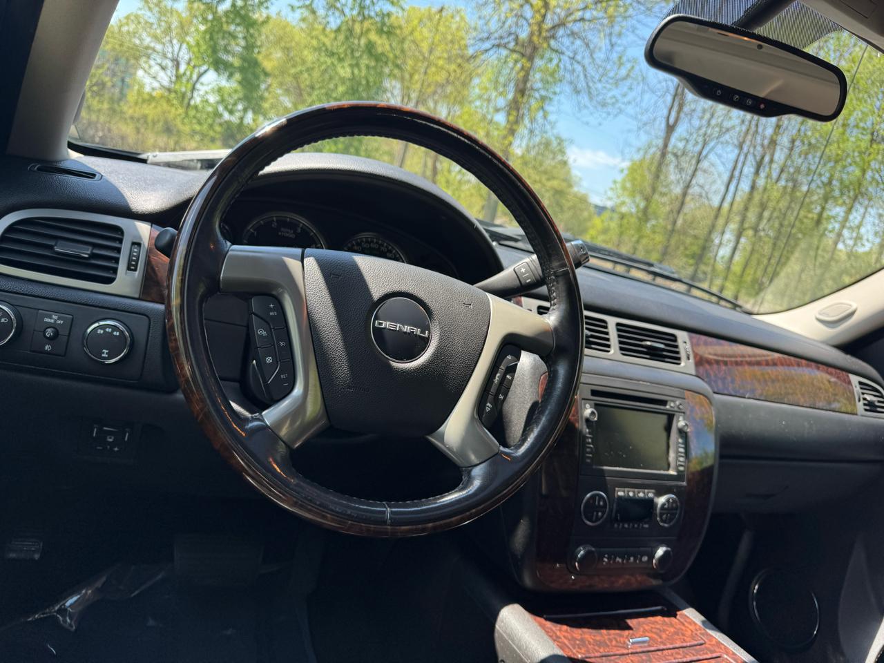 GMC Sierra 2500HD Denali Crew Cab 4WD 2011