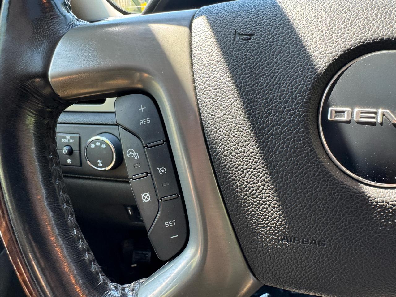 GMC Sierra 2500HD Denali Crew Cab 4WD 2011