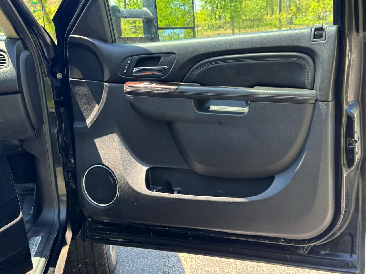 GMC Sierra 2500HD Denali Crew Cab 4WD 2011