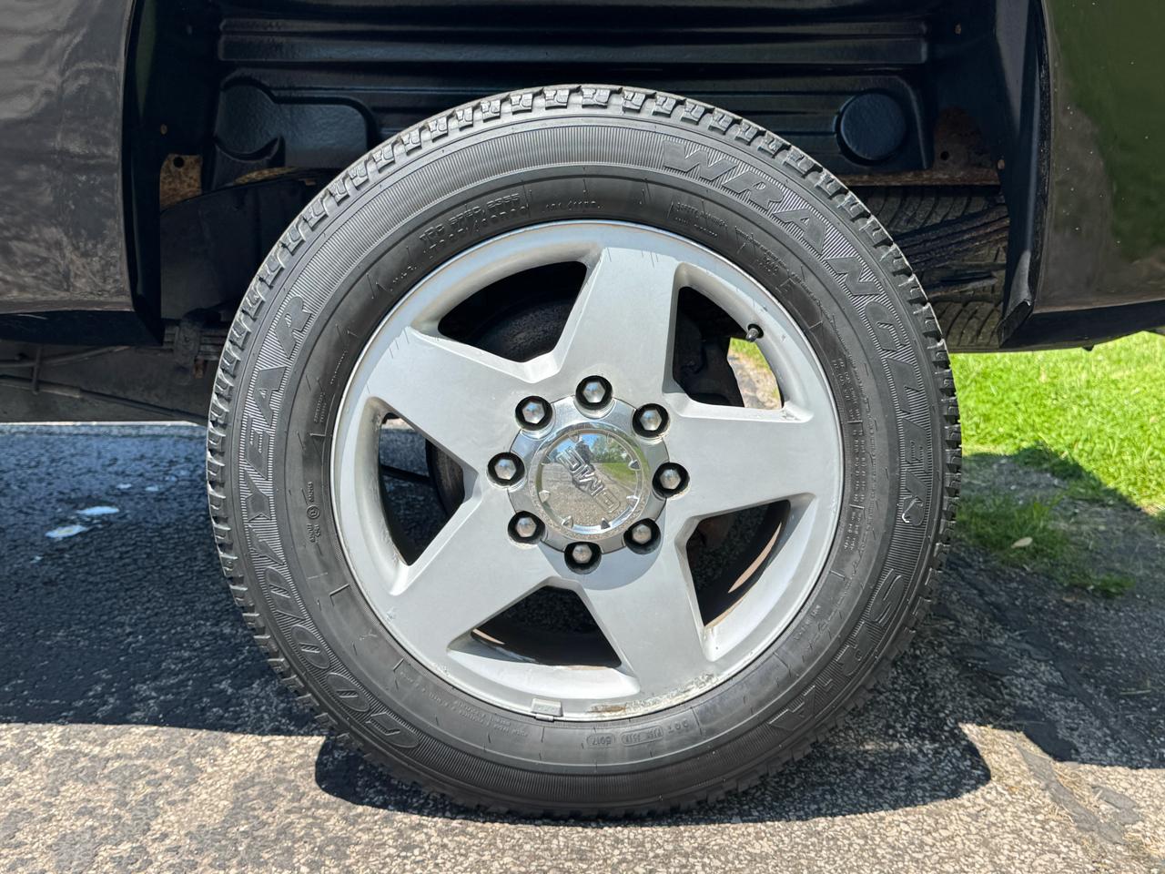 GMC Sierra 2500HD Denali Crew Cab 4WD 2011