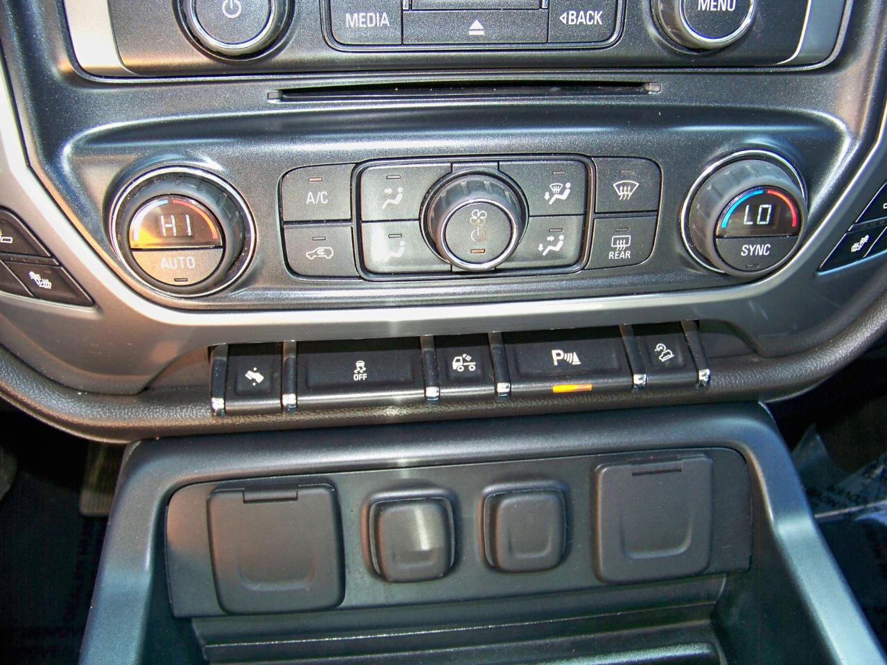 Chevrolet Silverado 1500 LTZ Crew Cab 4WD 2014