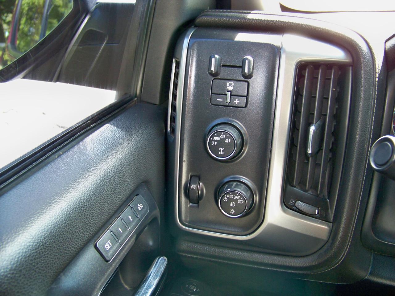Chevrolet Silverado 1500 LTZ Crew Cab 4WD 2014