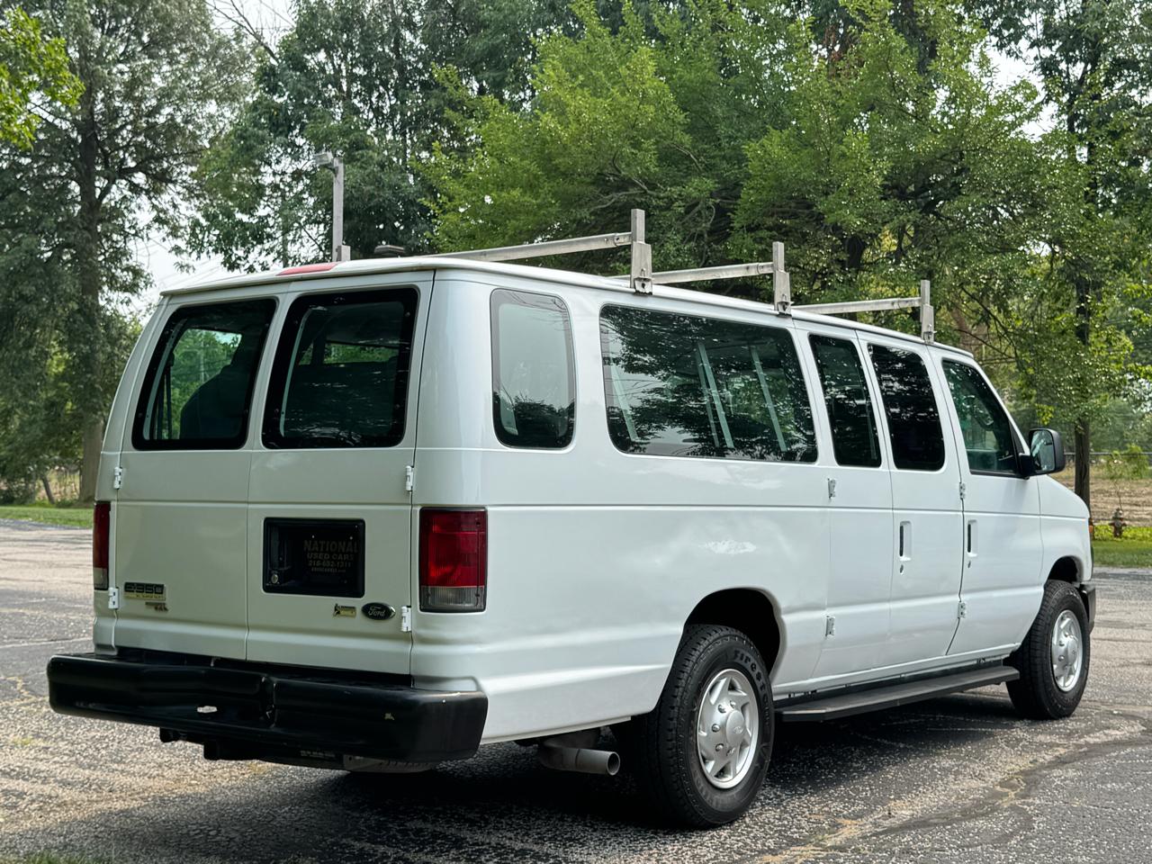 Ford Econoline  2010