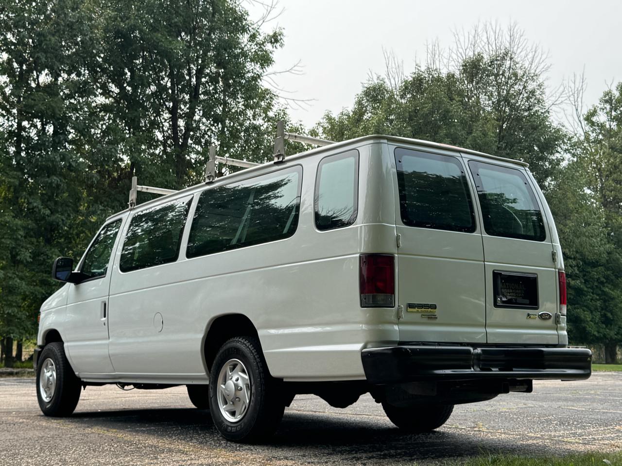 Ford Econoline  2010